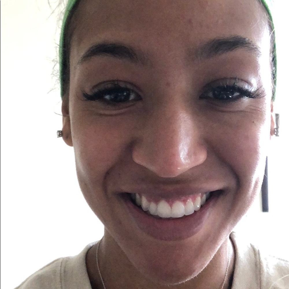 Meet your Posher, Jasmine